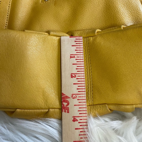 Elegant Gold Leather Double Strap Handbag - Picture 9 of 10